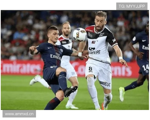 西汉姆联在英超赛事中表现稳健，展现强劲实力并取得连胜佳绩